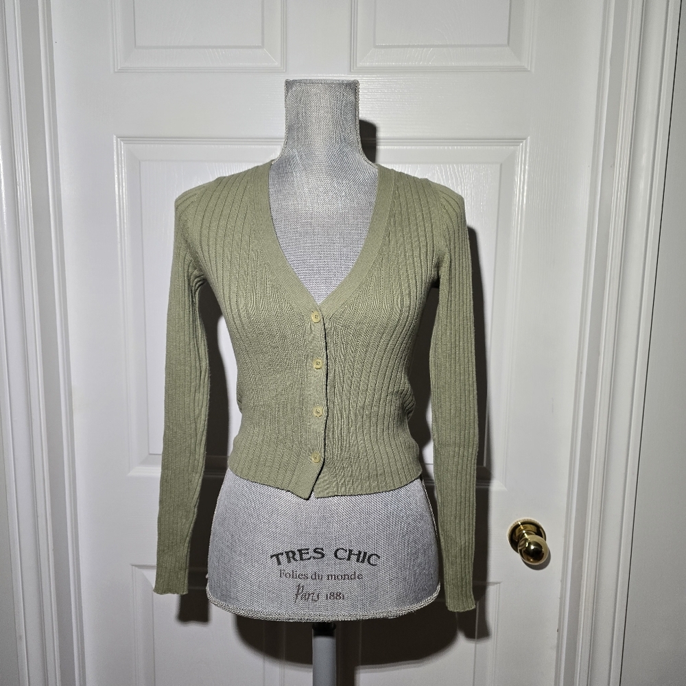 WILFRED Aritzia Ribbed Cardigan